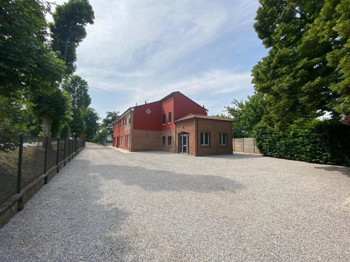 Hotel Ca Rossa Bondeno Exterior foto